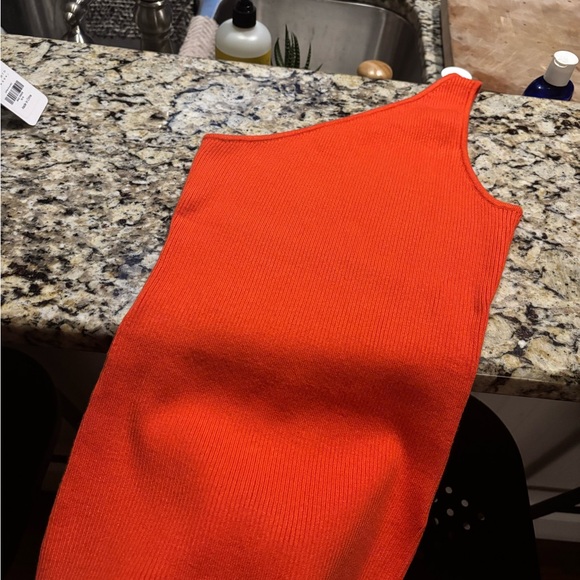 NWOT One-Shoulder Ribbed Red Top - Picture 2 of 3